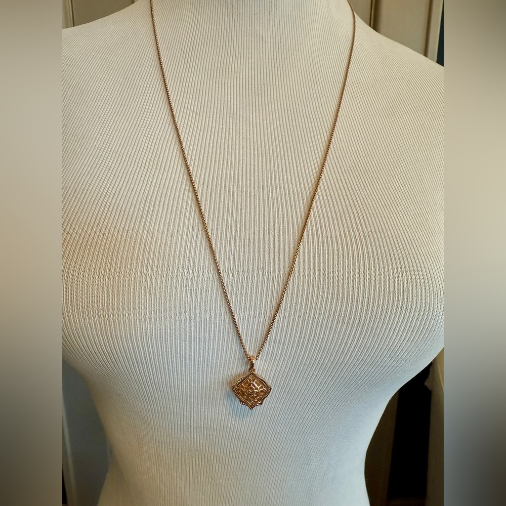 Kendra Scott Kacey Filigree rose gold pendant necklace